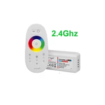 Érintésérzékeny RF RGB LED vezérlő 12V/24V LED szalaghoz 12A