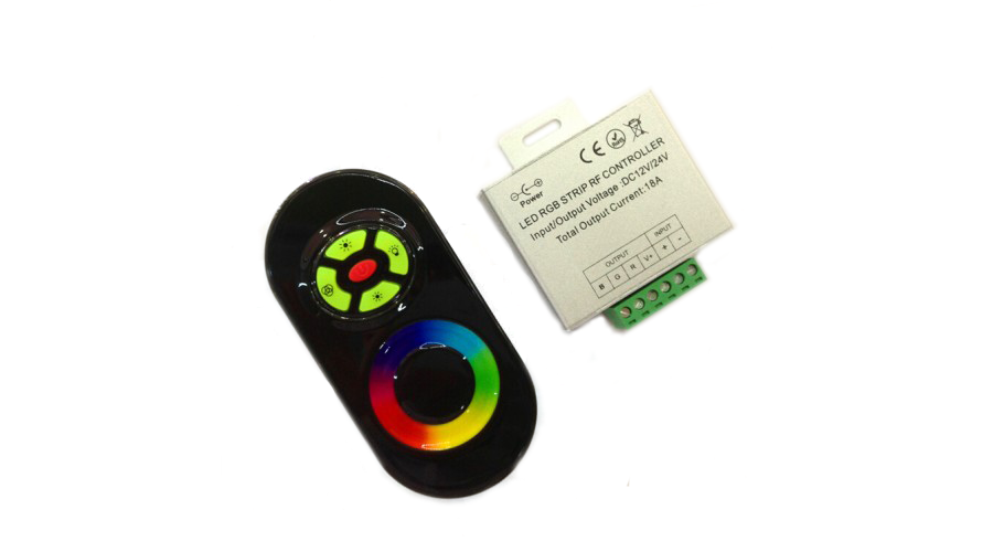 Érintésérzékeny RF RGB LED vezérlő 12V/24V LED szalaghoz 12A